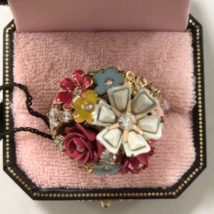 Juicy Couture Floral Cluster Ring